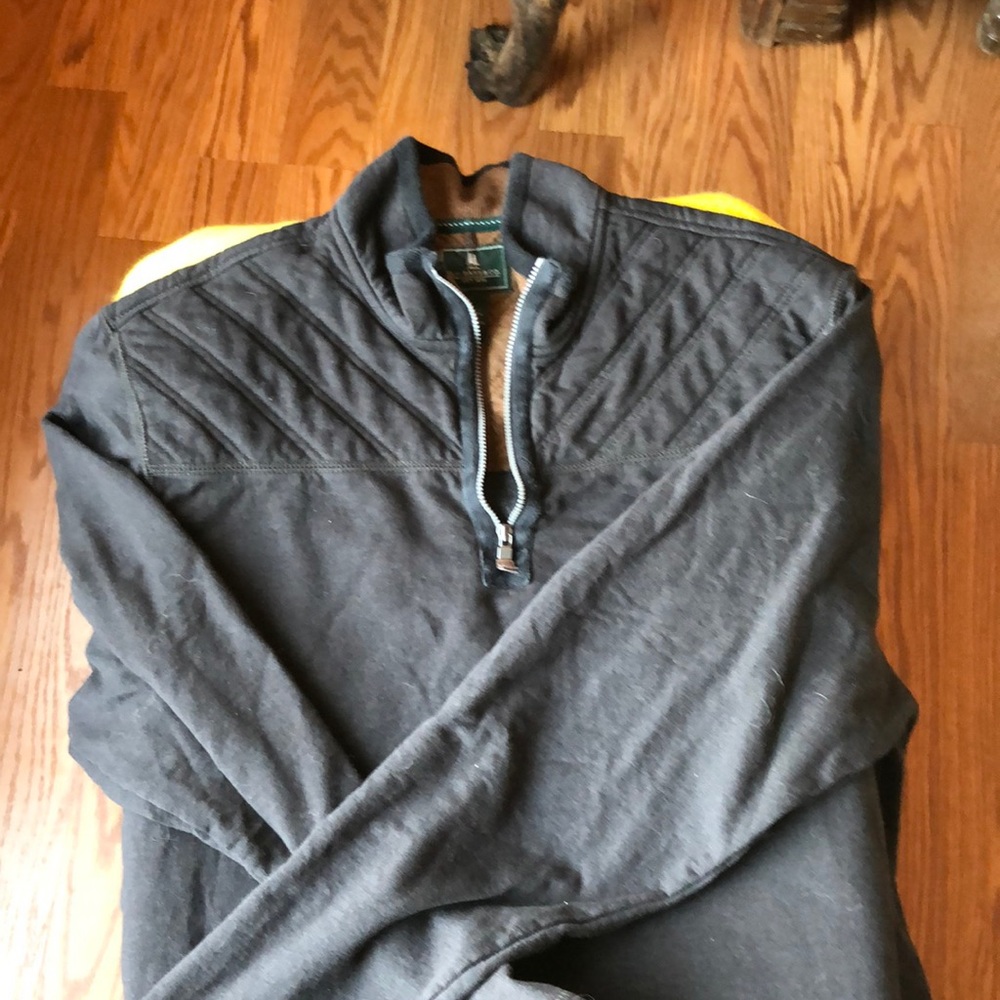 Men’s GH Bass and Company size large